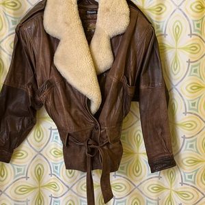 Women’s vintage leather bomber jacket from the 80’s